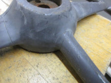 Charger l'image dans la galerie, 1947 48 49 50 51 52 53 Chevrolet pickup truck sterring wheel SHIPPING INCLUDE (Copie)