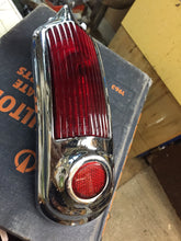 Charger l'image dans la galerie, 1949 GM NOS Oldsmobile tail lamp 48 50 SHIPPING INCLUDE