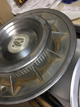 Charger l'image dans la galerie, 1959 GM Cadillac Eldorado Brougham 59 60 HUBCAP PAIR SHIPPING INCLUDE