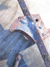 Charger l'image dans la galerie, 1954 Packard bumper jack & stand 51 52 53 54 YOU PAY SHIPPING DIRECTLY TO UPS (Copie)