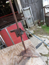 Charger l'image dans la galerie, 1954 Packard bumper jack & stand 51 52 53 54 YOU PAY SHIPPING DIRECTLY TO UPS (Copie)