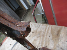 Charger l'image dans la galerie, 1954 Packard bumper jack & stand 51 52 53 54 YOU PAY SHIPPING DIRECTLY TO UPS (Copie)