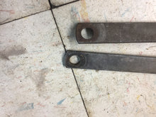 Charger l'image dans la galerie, Packard 1938 Trico 77535 linkage pair L & R 36 37 38 39 Shipping include