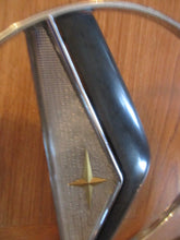 Load image into Gallery viewer, RARE Fomoco METEOR 1951 NOT FORD steering wheel horn crest SHIPPING INCLUDE