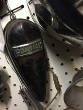 Charger l'image dans la galerie, GM Pontiac 1937 deck lid lamp licence assy 36 37 38 39 40 SHIPPING INCLUDE