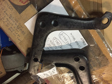 Load image into Gallery viewer, FOMOCO FORD MODEL T 1909-27 T-3104 oil pan bracket support L & R side SHIPPING INCLUDE