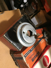 Load image into Gallery viewer, 6-36 Distributor vacuum advance Mopar 1949 1950 Chrysler DeSoto Dodge Plymouth 49 50 NORS Include shipping (Copie)