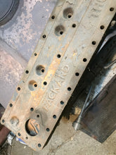 Charger l'image dans la galerie, 446017 Packard 327 Head Cylinder Straight Thunderbolt YOU PAY SHIPPING COST DIRECTLY TO UPS