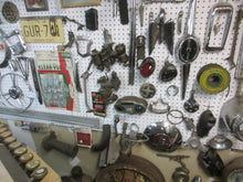 Charger l'image dans la galerie, 10's 20's Schebler Model R carburetor brass 1913 Buick ? Shipping include