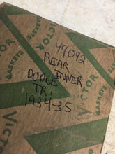 Charger l'image dans la galerie, PAIR Victor 49092 oil seal rear inner MOPAR Dodge truck 1934 1935 34 35 Shipping include