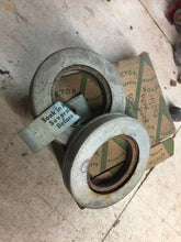 Charger l'image dans la galerie, PAIR Victor 49092 oil seal rear inner MOPAR Dodge truck 1934 1935 34 35 Shipping include