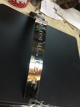 Charger l'image dans la galerie, OEM NOS or rechrome GM Chevrolet 1941 front namecrest 38 39 40 41 42 SHIPPING INCLUDE