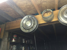 Charger l'image dans la galerie, 1959 GM Cadillac Eldorado Brougham 59 60 HUBCAP PAIR SHIPPING INCLUDE