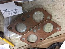 Load image into Gallery viewer, 30's 40's 50's NORS Victor 9518 manifold gasket pair CHRYSLER MARINE replace E30207M SHIPPING INCLUDE