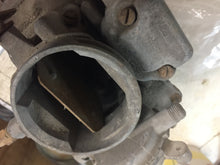 Charger l'image dans la galerie, used Carter WCD carburetor 3 bbl #624 casting 1950 1951 1952 1953 Buick serie 40, 50 Shipping include