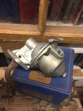 Charger l'image dans la galerie, nos AC 1523543 543 1941 1942 1946 1947E Ford fuel pump 6 cyl 41 42 46 47 early Shipping include