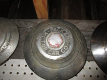 Charger l'image dans la galerie, Packard 30's 40's 50's hupcap 35$ EACH/ FOR ONE HUBCAP AT YOUR CHOICE Shipping include