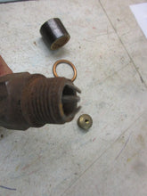 Charger l'image dans la galerie, 10's 20's 30's NOS rare VITAL sparkplug Shipping include