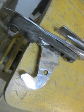 Charger l'image dans la galerie, GM 1939 1940 LaSalle Cadillac hood ornament latch 39 40 SHIPPING INCLUDE