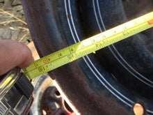 Load image into Gallery viewer, GM Cadillac 1952 HEARSE set of 5 rim/wheels 50 51 52 53 serie 75, 86 You pay shipping cost directly to UPS