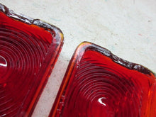 Charger l'image dans la galerie, NEVER USED NORS GM PAIR GLASS Chevrolet 1949 tail lamp lens 49 Lynx Eye T-336