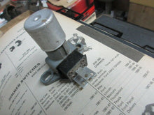 Charger l'image dans la galerie, Chevrolet Pontiac Buick Olds Cadillac Jeep 61 62 63 64 65 66 67 68 69 70 71  83