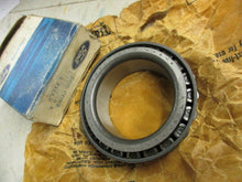 Charger l'image dans la galerie, C7TZ-1240-A Ford Mercury Lincoln bearing  66 67 68 69 70 71 72 73 74 75 76 77 78