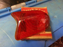 Load image into Gallery viewer, NORS Mopar glass Dodge 1939 tail lamp lens 39 Lynx Eye shipping include