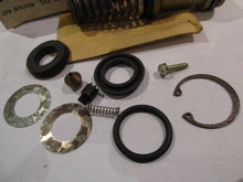 Charger l'image dans la galerie, C9TZ-2004-G Ford  Mercury TRUCK master cyl kit 67 68 69 70 71 72 73 74 75 76 77