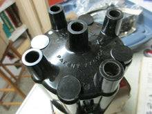 Charger l'image dans la galerie, D-314 1950680 Delco Remy 4cyl distributor cap 1961 1962 Pontiac Tempest 61 62 SHIPPING INCLUDE