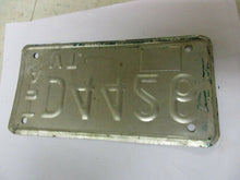 Charger l'image dans la galerie, USA Vermont small license plate « TRA » 1971 71