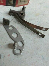 Charger l'image dans la galerie, NEW OEM 42 46 47 Ford 6 cylinder ignition point set Mapco repl IGA-12107 VF C-7 SHIPPING INCLUDE