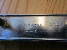 Charger l'image dans la galerie, Chevrolet 350 emblem #3984095 70 71 72 73 74 75 Camaro 60's 70's