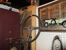 Charger l'image dans la galerie, 1947 48 49 50 51 52 53 Chevrolet pickup truck   sterring wheel SHIPPING INCLUDE (Copie)
