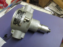 Load image into Gallery viewer, NOS replacement distributor Mallory R45B for Nash 6cyl. 1929 30 31 32 SHIPPING INCLUDE
