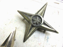 Charger l'image dans la galerie, Fomoco FORD Mercury MONARCH FRONTENAC  STAR CREST PAIR  50'S 60'S SHIPPING INCLUDE
