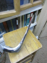 Charger l'image dans la galerie, Fomoco  METEOR 1957  NOT FORD  front fender moulding left side SHIPPING INCLUDE (Copie)
