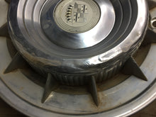 Charger l'image dans la galerie, 1959 GM Cadillac Eldorado Brougham 59 60 HUBCAP PAIR SHIPPING INCLUDE
