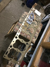 Load image into Gallery viewer, Packard 1937 6 cyl head + manifold gasket Shipping include
