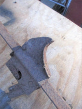 Charger l'image dans la galerie, 1954 Packard bumper jack  &amp; stand  51 52 53 54  YOU PAY SHIPPING DIRECTLY TO UPS (Copie)
