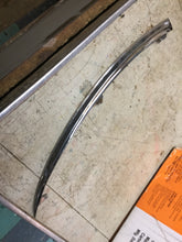 Charger l'image dans la galerie, 1938 35 36 37 38 Packard headlamp top moulding ONE only  SHIPPING INCLUDE (Copie)
