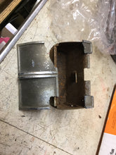 Charger l'image dans la galerie, Packard 1938  dash ashtray core   Shipping include
