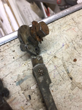 Charger l'image dans la galerie, Packard 1938 Trico 77535 linkage pair L &amp; R   36 37 38 39  Shipping include
