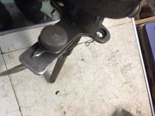 Charger l'image dans la galerie, Packard 1937 38 6 cyl. distributor Delco Remy #647E   Shipping include
