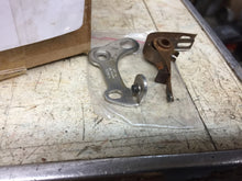 Charger l'image dans la galerie, Packard 8cyl 1940-50 contact set IGP-3028MS  fit on distributor autolite IGT-4203 ONLY Shipping include
