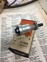 Charger l'image dans la galerie, NOS Delco Remy stop light swicth GM  Buick Cadillac Chev. GMC Olds. Pontiac 59 60 61 62 63 64 65 Shipping Include
