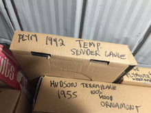 Charger l'image dans la galerie, Mopar Temperature sender gauge 1942 Plymouth  Shipping include Chrysler

