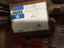 Charger l'image dans la galerie, NOS  3420846 Mopar  gas tank sending unit 1968 1969 1970  Coronet Charger  B body wagon  Shipping include
