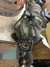Charger l'image dans la galerie, Carburetor 1BBL Rochester 7006201  Pontiac Canadian 6 cyl model 20,22 1955 1956 with aut. transmission  55 56 Shipping include
