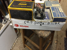 Charger l'image dans la galerie, NORS  8cyl. distributor cap Nash Packard Studebaker 1931 32 33 1937 1941  Shipping include
